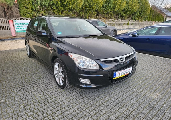 Hyundai I30 cena 18400 przebieg: 189008, rok produkcji 2008 z Mrozy małe 379